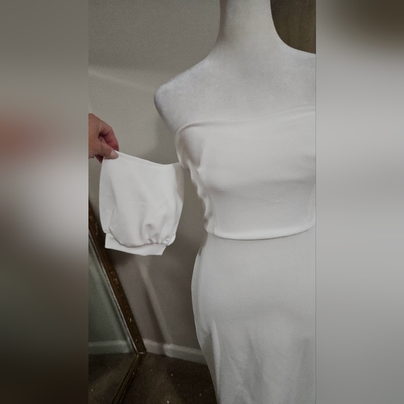 CLUB L LONDON White Bardot Puff-Sleeve Midi Dress. Size US 4 NWT - Picture 10 of 14
